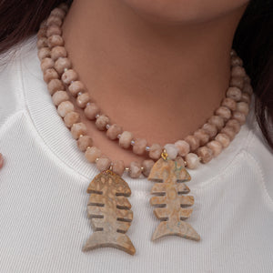 short stones choker